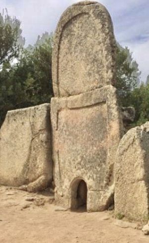 Imbiancati: belli fuori, putridi dentro. Parvenze