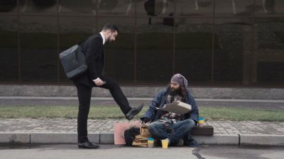 Enjoying life, and poverty alongside unbridled wealth