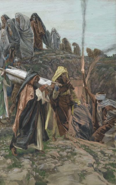 Hidden tombs: monuments and trifles